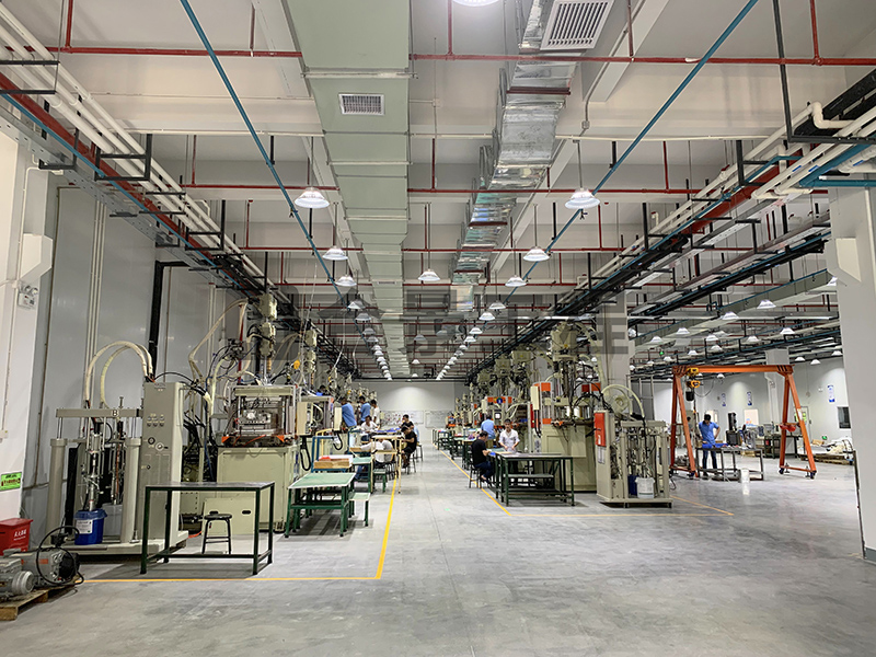 東莞盈灃科技有限公司工程緊鑼密鼓施工中，為迎接竣工全力奮戰！